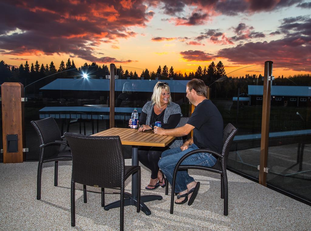 Elkhorn Resort, Spa, And Conference Centre Wasagaming Luaran gambar