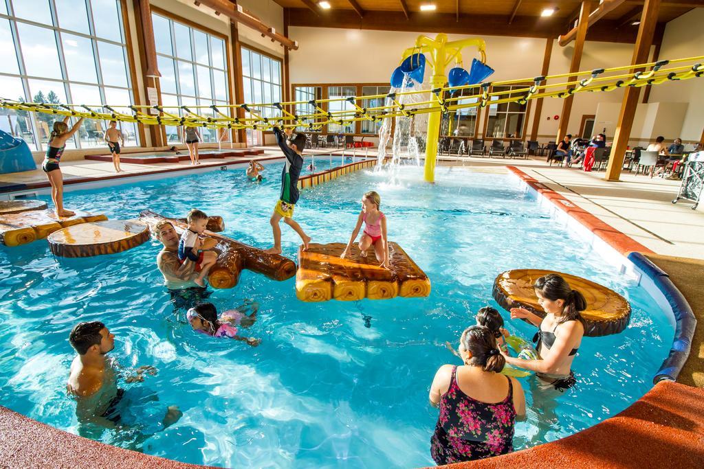 Elkhorn Resort, Spa, And Conference Centre Wasagaming Luaran gambar