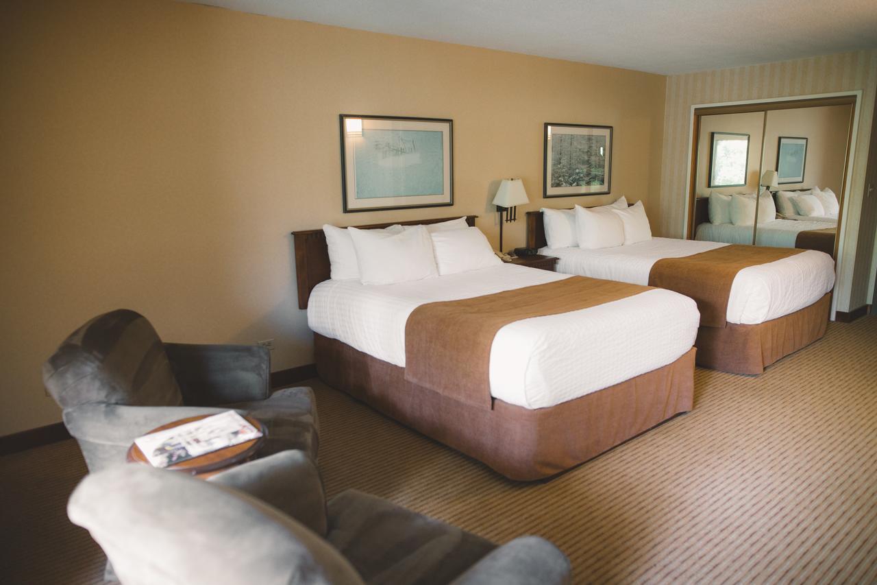 Elkhorn Resort, Spa, And Conference Centre Wasagaming Luaran gambar