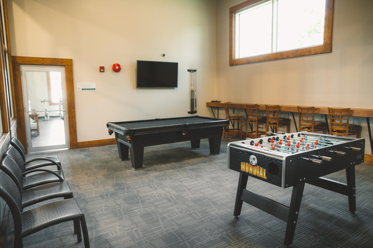 Elkhorn Resort, Spa, And Conference Centre Wasagaming Luaran gambar